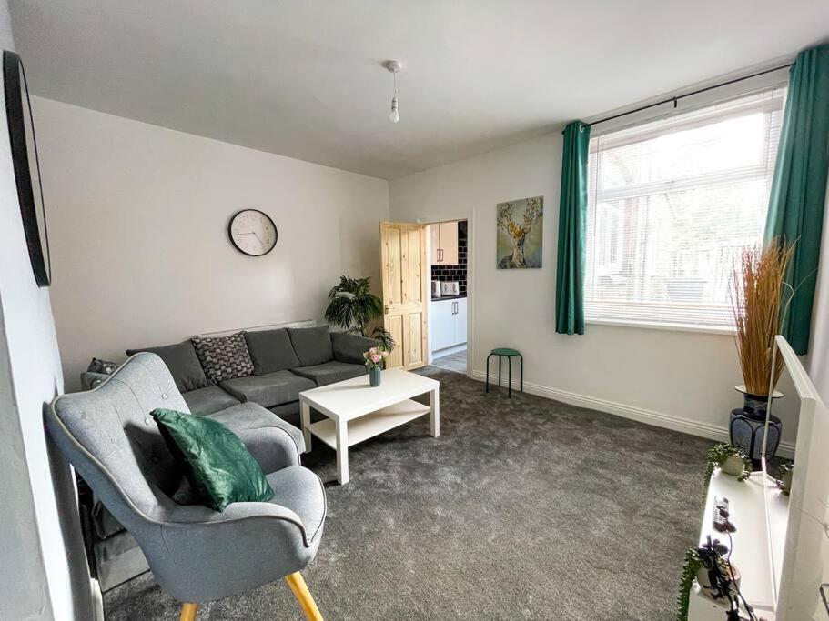 Perfect For Contractors & Families! 7 Beds Free Parking Apartment Birmingham Exterior photo